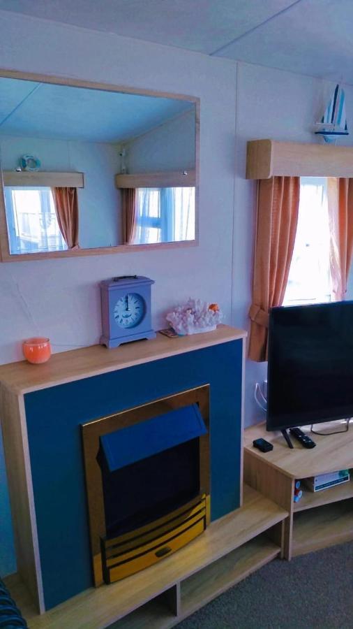 Delta Goodwood Caravan Selsey Extérieur photo
