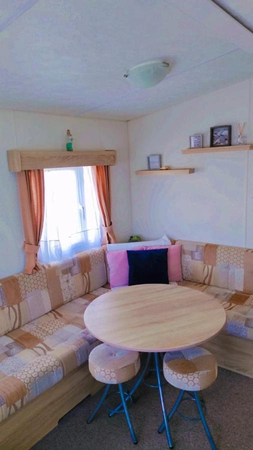 Delta Goodwood Caravan Selsey Extérieur photo